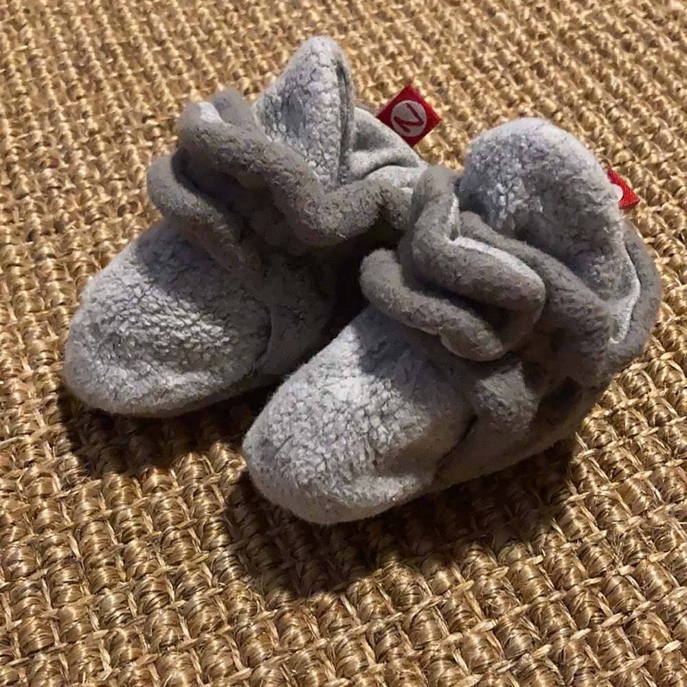 Zutano gray Cozie Fleece Baby Booties, Size-6mos